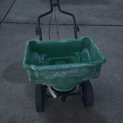Vigoro Fertilizer Spreader