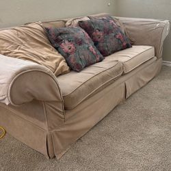 FREE COUCH