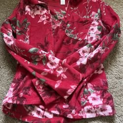 XS woman’s sleep shirt 