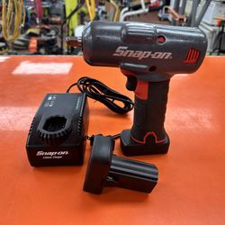 Snap On 3/8” Impact Wrench Kit CT838