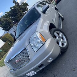 2007 GMC Yukon Denali