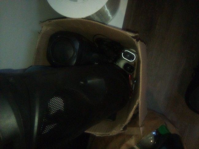 Box Random Electronics