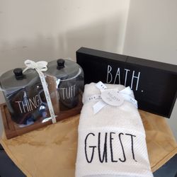 Rae Dunn Bathroom Set