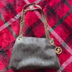 Michael Kors Jet Set Shoulder Tote Bag 