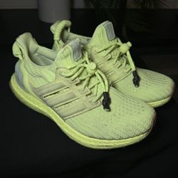 Adidas Ultra Boost OG Beyoncé Ivy Park Hi Res Yellow - 5.5Y