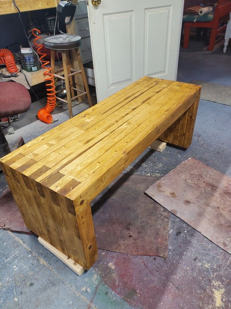 Bench 2x4 , 24x17x18