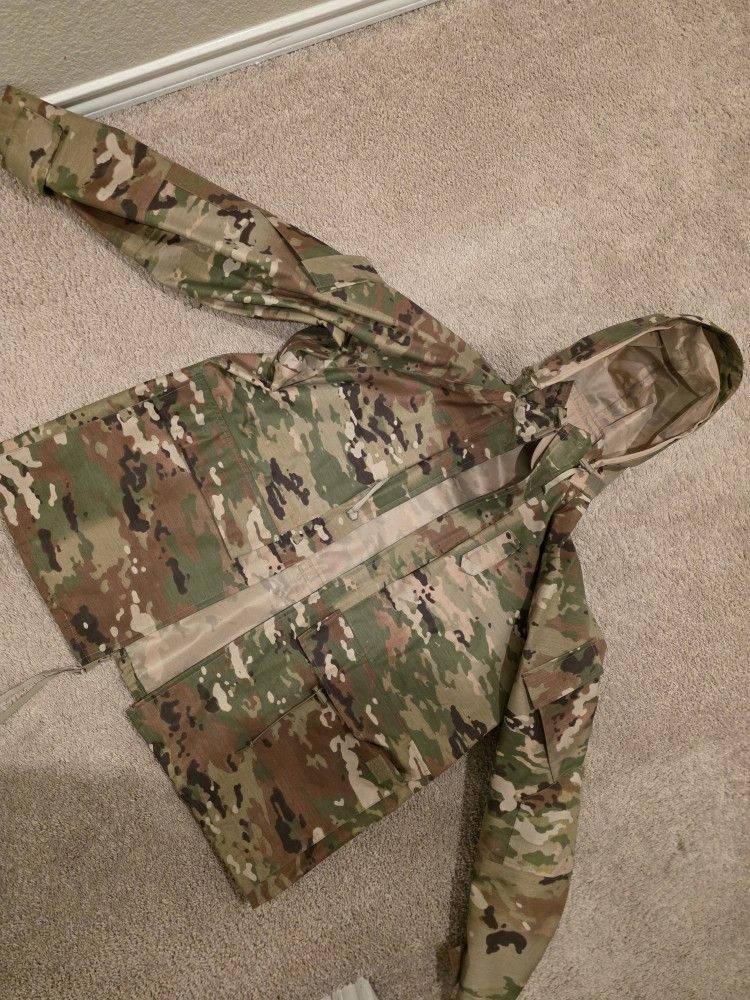 Multicam Waterproof Jacket / Rain Jacket