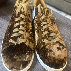 Adidas men’s shoes, size 11