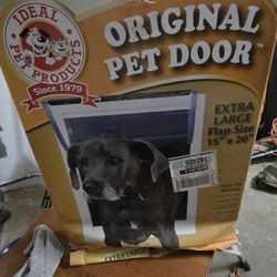 PET DOOR EXTRA LARGE, NEW!!!