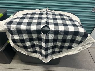 Black and White Buffalo Check Tree Skirt