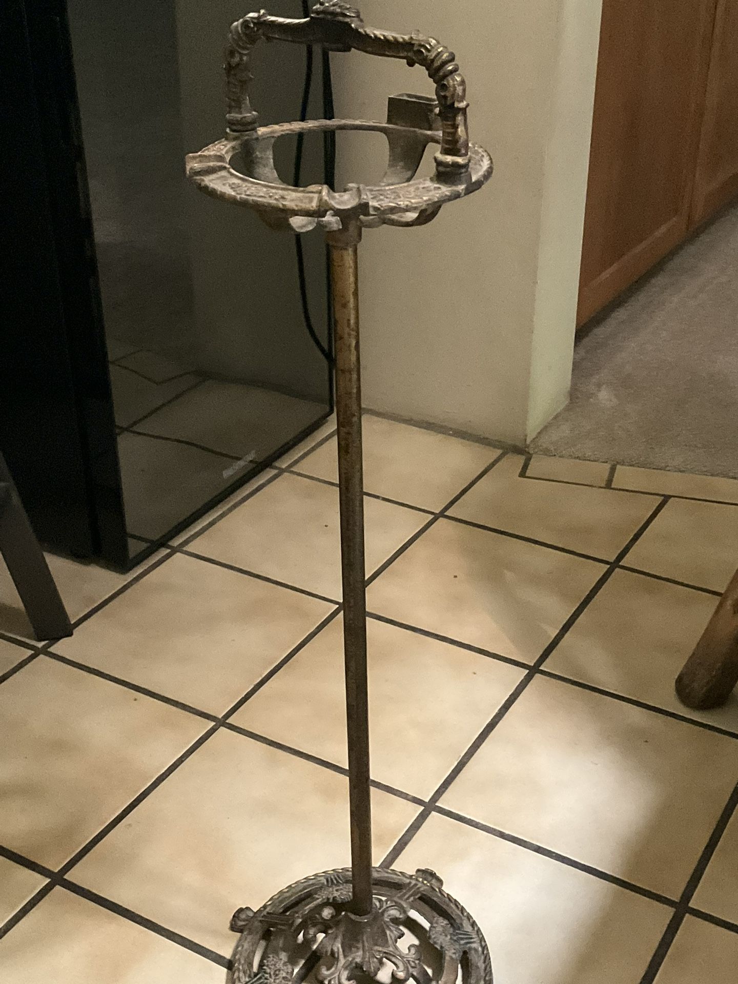 Ashtray Stand (needs ashtray)