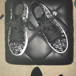 Rhinestones  👟  Black  NW T