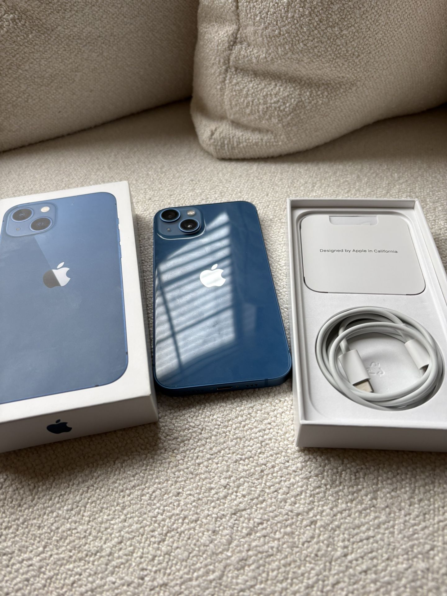 Apple iPhone 13 128gb Unlocked