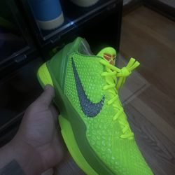 Ds Kobe Grinch Size 12 