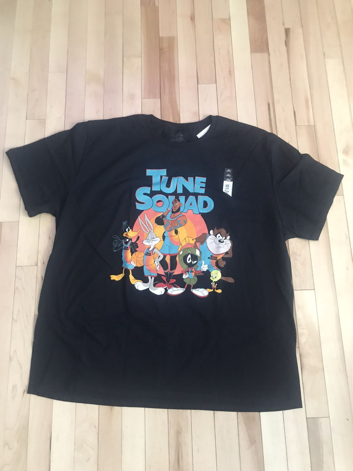 SPACE JAM TUNE SQUAD TEE SHIRT SIZE LARGE NEW 