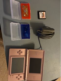 Nintendo DS lite w/ 3 Pokemon games