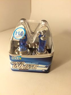 Toyota Tacoma 2007 white headlights