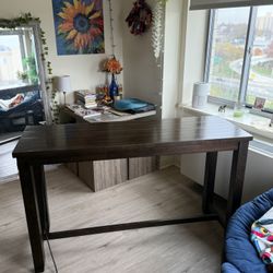 Table/Desk With USB Ports (3 Stools Optional)