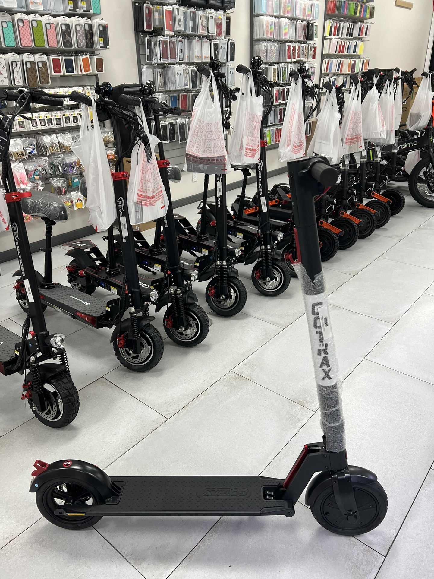 GoTrax Electric Scooter 250watts! $379 Cash Or Card!!