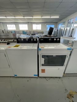New Maytag Commercial 3.5 Cu Ft Washer / 5 years Warranty