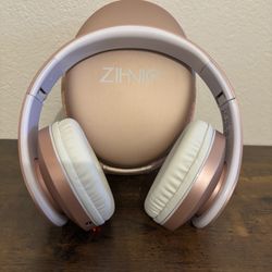 Zihnio Pink Wireless Headphones With Hard Case