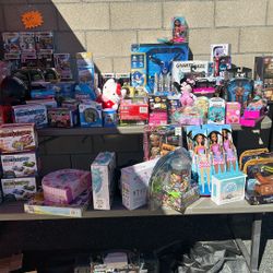 Yard Sale 25cents-80$ 