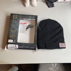 Beanie With Wireless Music
