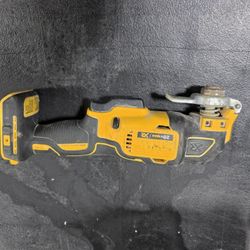 DeWalt 20 Volt Oscillating Multi-tool