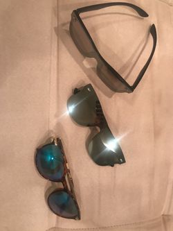 Sunglasses 🕶 😎 $10 x3