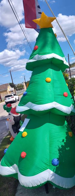Christmas Tree Blow Up Yard Decor