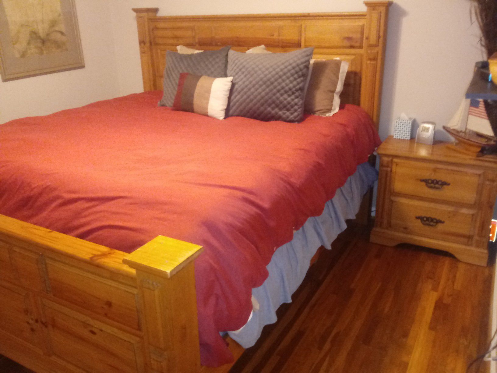 Large cal king bedroom set with seley MATTRESS