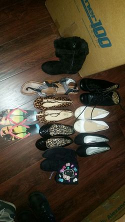 GIRLS SHOES