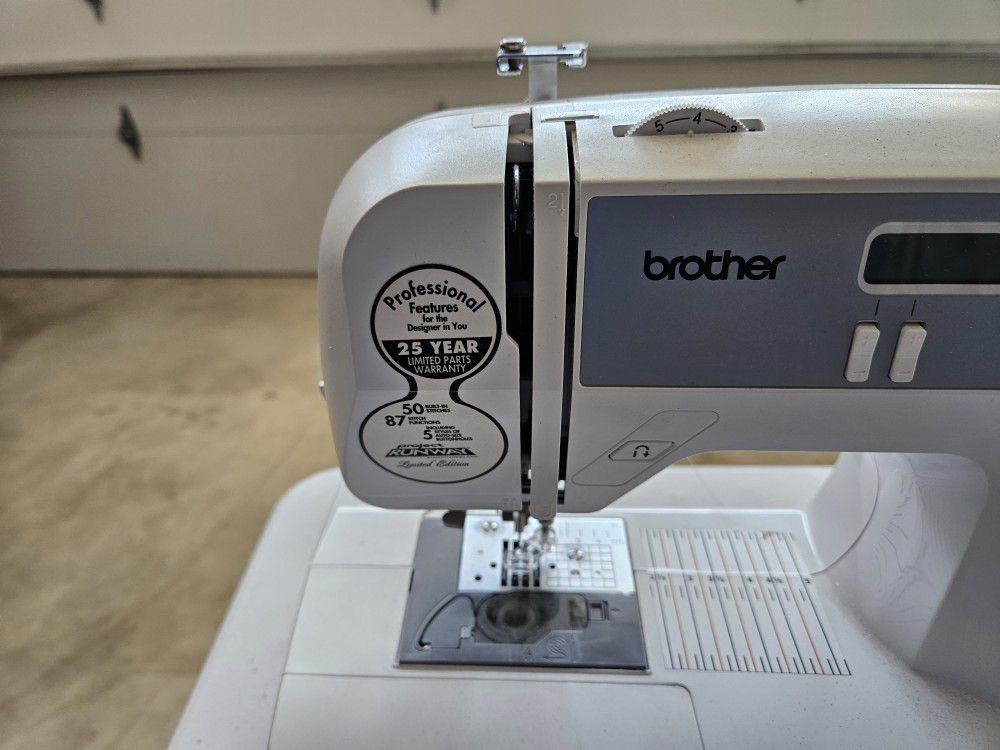 Brother Sewing Machine (CE5000PRW)