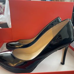 Black Patent Sophia 4” stilleto heel (Ivanka Trump brand) size 9