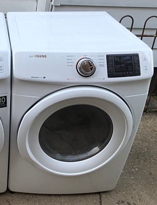 LIKE NEW Samsung Front Load Dryer