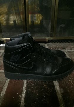 Jordan 1 size 9