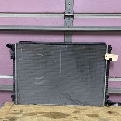 2018-2023 VW Atlas 2.0L Radiator OEM