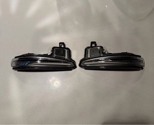 Toyota Tacoma Gen 3 OEM Side Mirror Turn Signal Lights