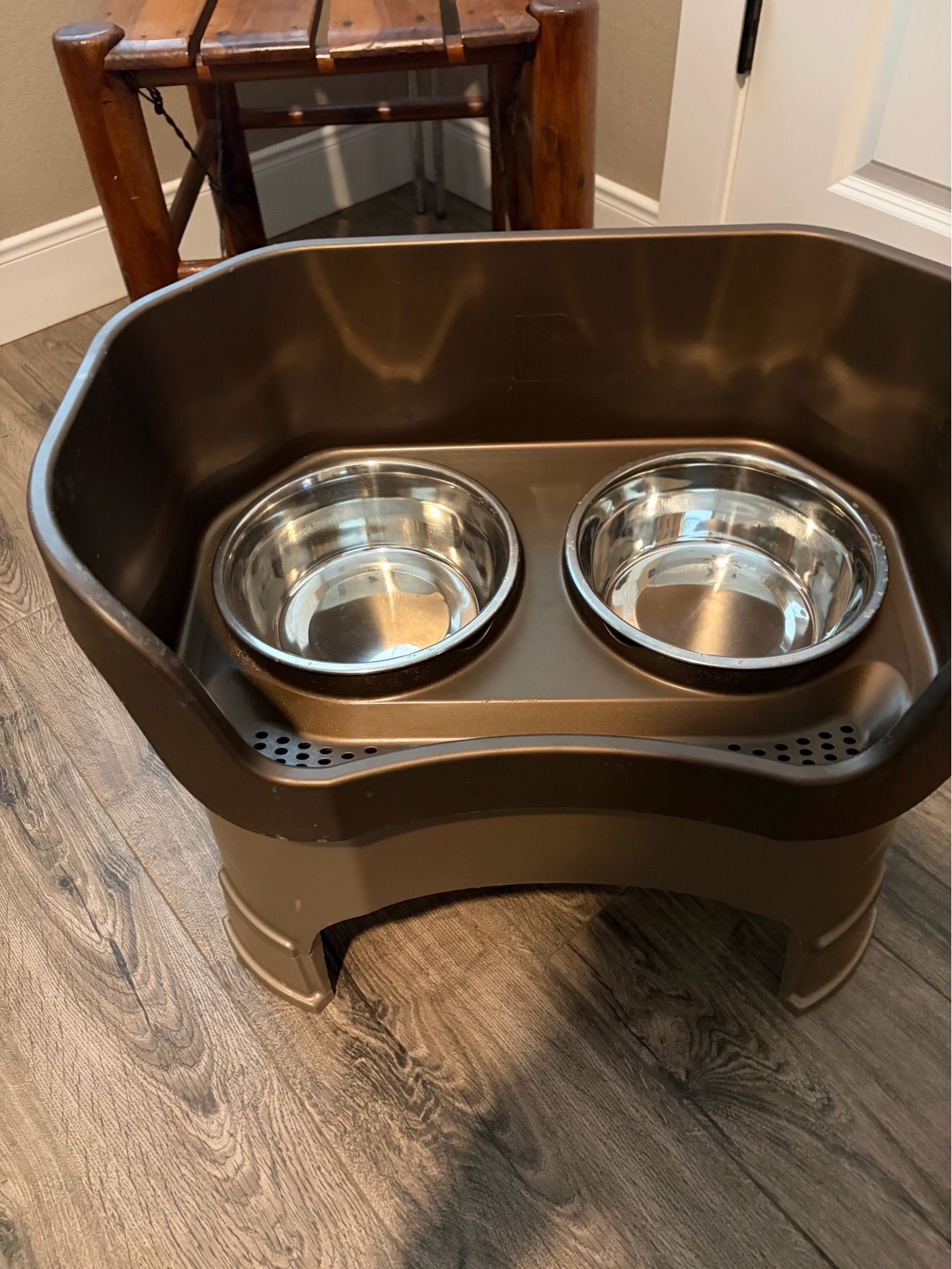 Pet Feeder