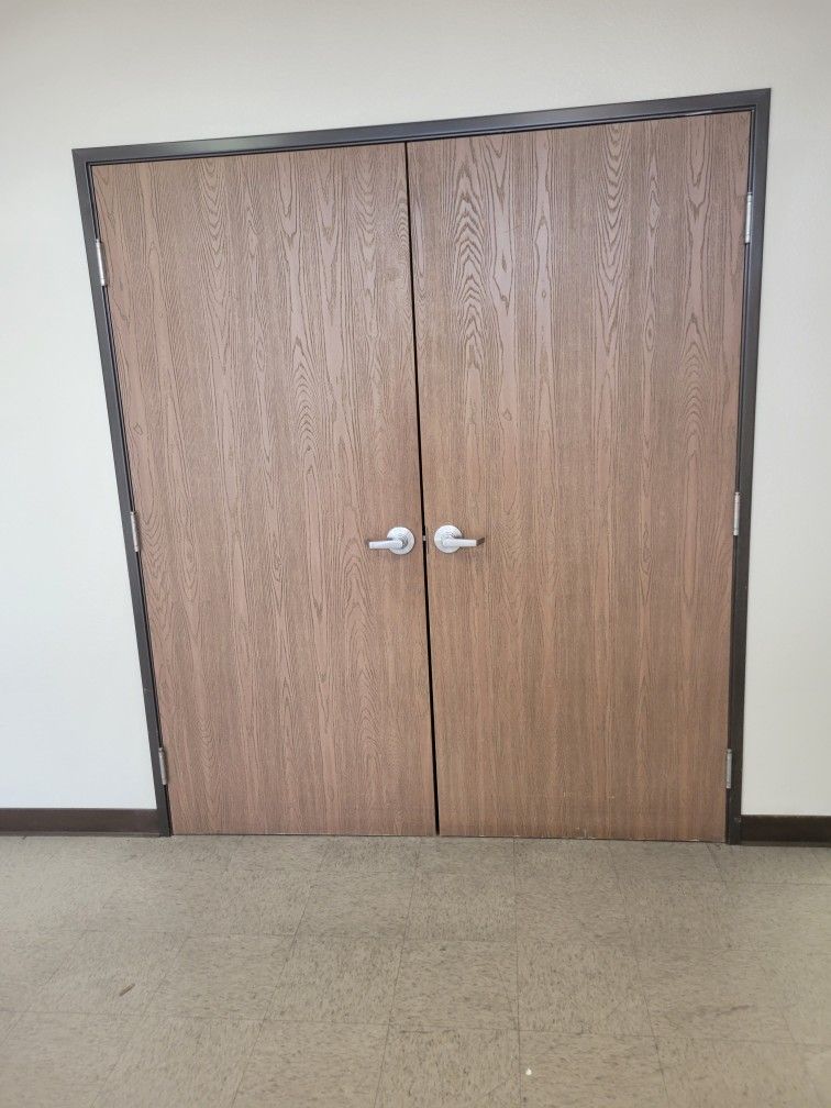 Puertas En Buen Estado