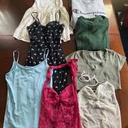 Women’s Size 0-2 (xs) Summer Clothes Bundle