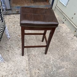 Bar stool