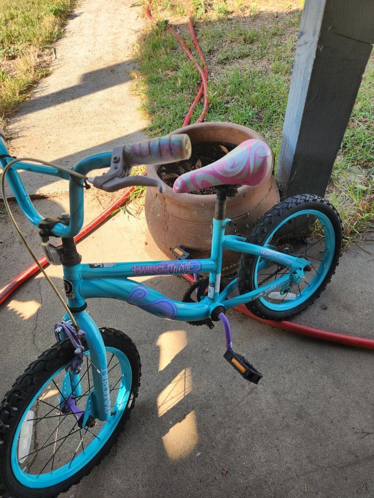 Girls bike