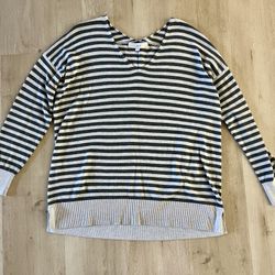 loft sweater size M