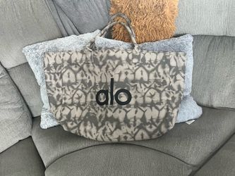 Shopping bag