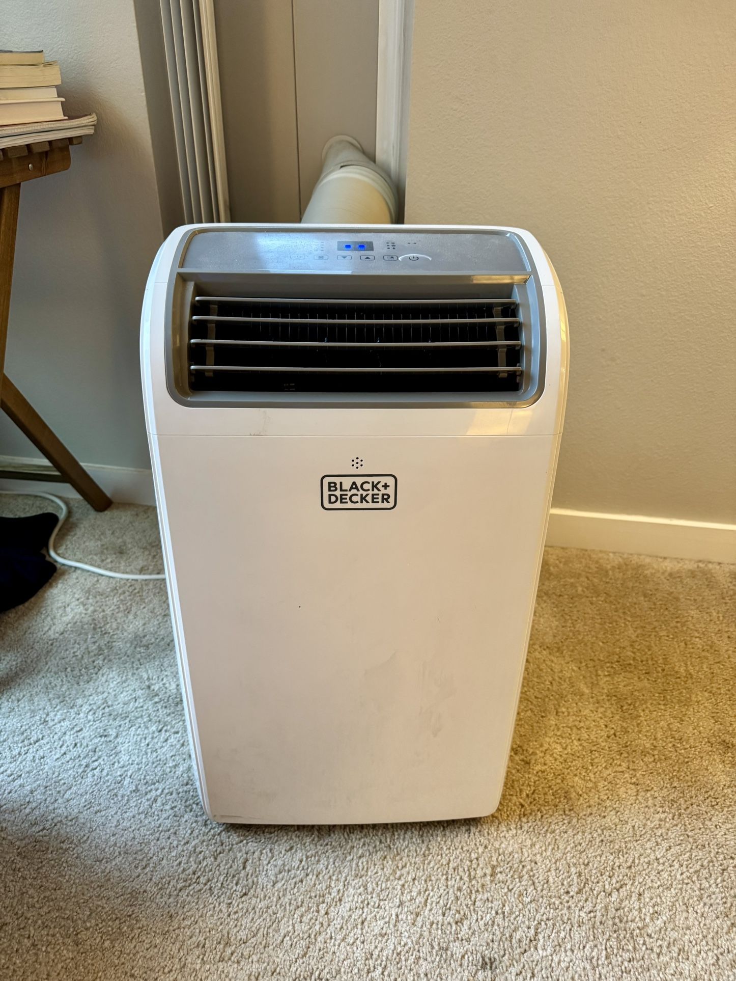 BLACK+DECKER 12,000 BTU (8,000 BTU SACC) Portable Air Conditioner