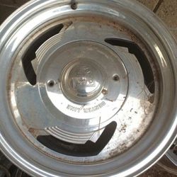 Looking for this style of wheel for 5x5 Chevy