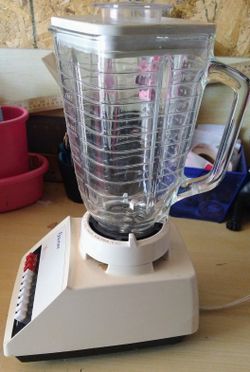 Oster 5 Speed Blender for Sale in Emerson, NJ - OfferUp