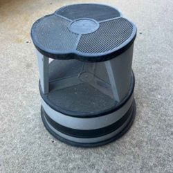 Cramer kik-step rolling step stool