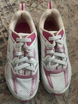 Girls Avia Sneakers